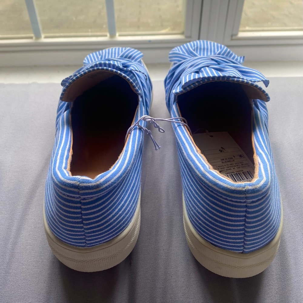 Shoes - Picture 3 of 3